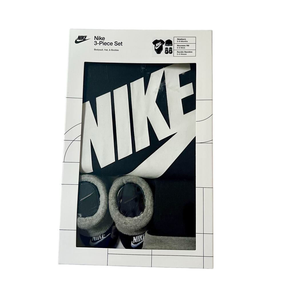 NWT Nike Futura Logo 3 Piece Set 0-6 months